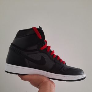 Jordan 1 retro high black satin gym red